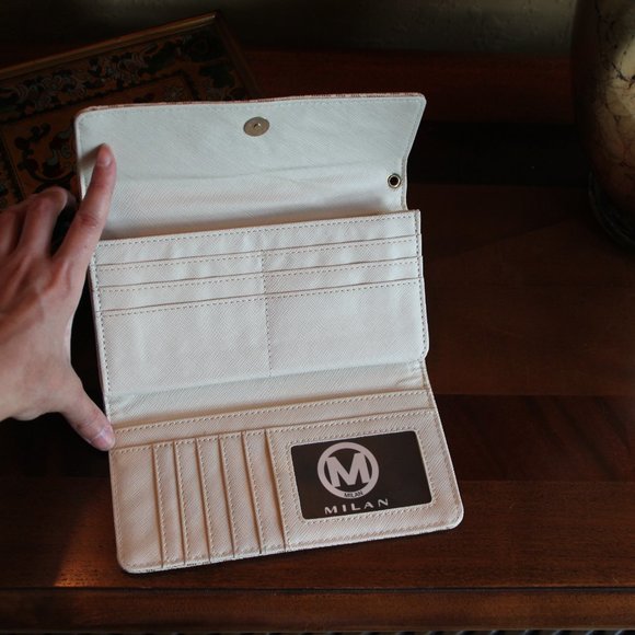 NWT Milan Wallet - Picture 7 of 10
